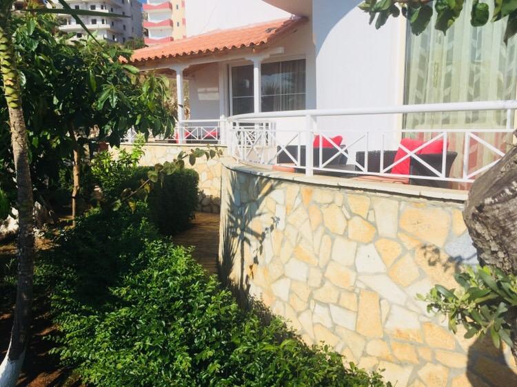 Apartments On The Beach Sarande Exterior photo