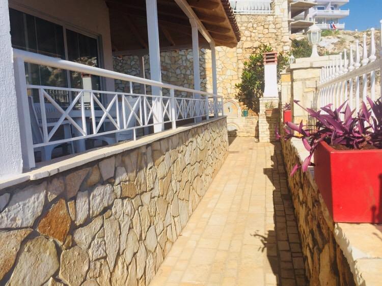Apartments On The Beach Sarande Exterior photo