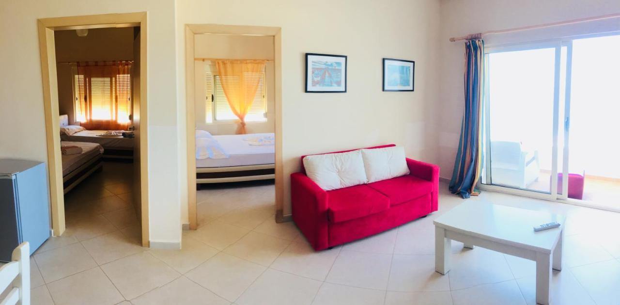 Apartments On The Beach Sarande Exterior photo