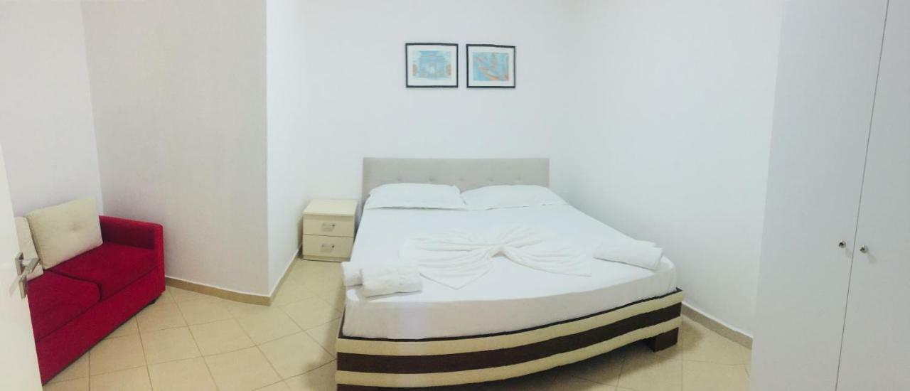 Apartments On The Beach Sarande Exterior photo